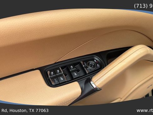 Used 2018 Porsche Cayenne AWD/4WD image 19