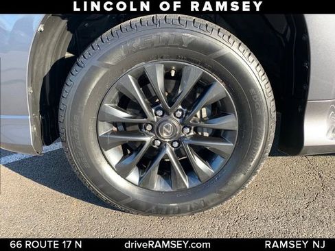 Used 2022 Lexus GX 460 Premium image 27