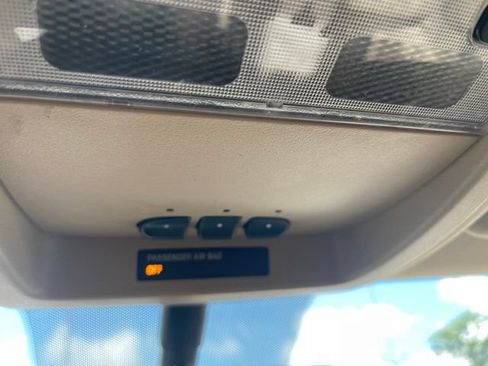 Used 2011 Chevrolet Tahoe LT AWD/4WD image 33
