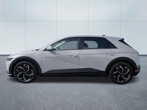 Certified 2024 Hyundai Ioniq 5 SEL RWD image 3