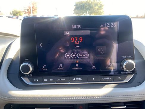 Used 2023 Nissan Rogue SV image 20