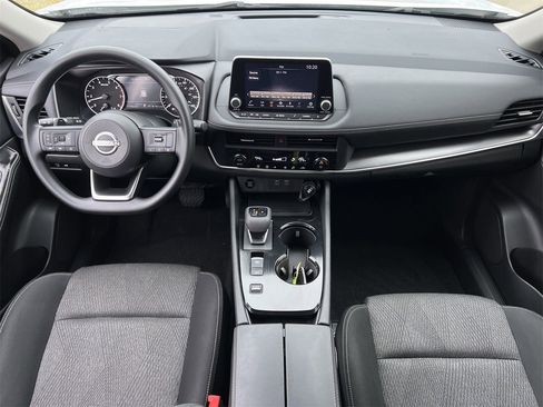 Certified 2024 Nissan Rogue SV image 9