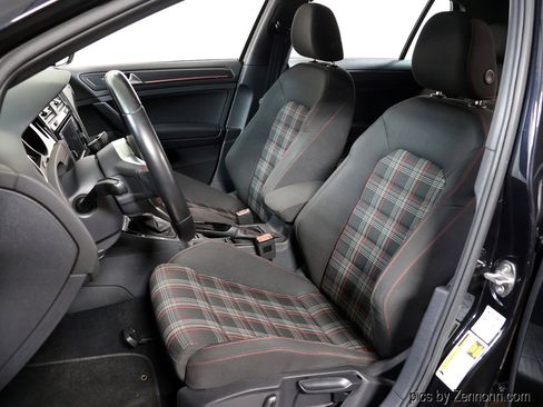 Used 2018 Volkswagen GTI S image 11
