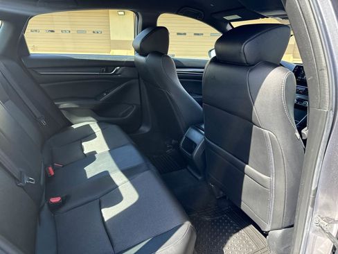 Used 2020 Honda Accord Sport image 19