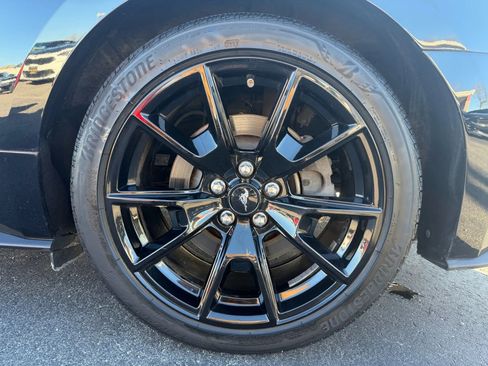 Used 2017 Ford Mustang GT Premium w/ Equipment Group 401A image 40