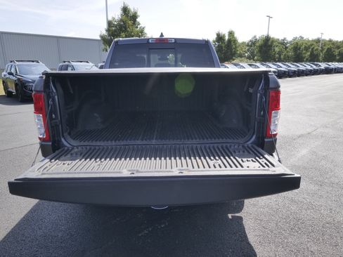 Used 2020 RAM 1500 Big Horn AWD/4WD image 12