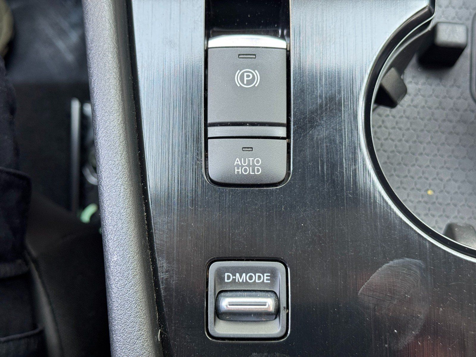 Used 2023 Nissan Rogue SV w/ SV Premium B Package FWD image 27