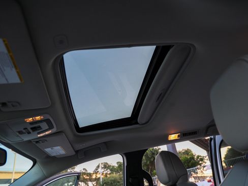 Certified 2026 Toyota Sienna XLE FWD image 29
