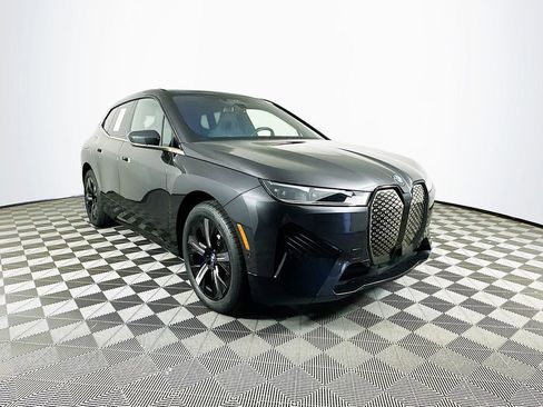 Used 2024 BMW iX xDrive50 w/ Premium Package AWD/4WD image 2