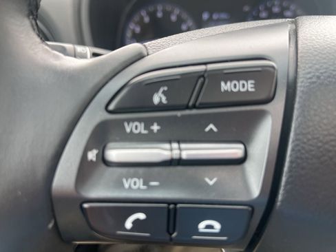 Used 2019 Hyundai Kona Limited FWD image 31