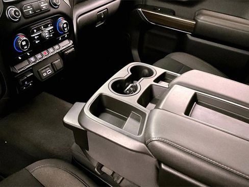 Used 2020 Chevrolet Silverado 2500 LT w/ Convenience Package image 14