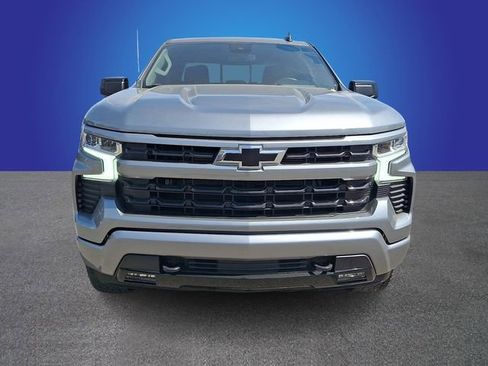 Used 2023 Chevrolet Silverado 1500 RST image 2