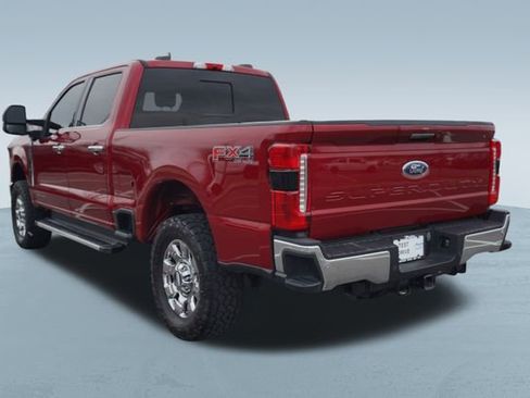 Used 2023 Ford F250 Lariat w/ Chrome Package image 5