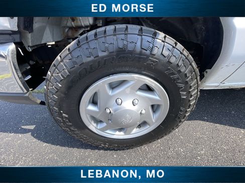 Used 2016 Ford E-350 and Econoline 350 Super Duty w/ Power Windows & Locks Group RWD image 26
