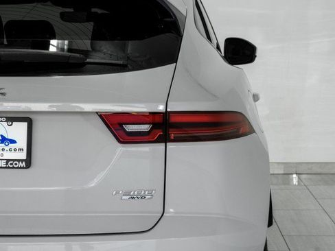 Used 2019 Jaguar E-PACE R-Dynamic SE image 46