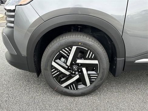 New 2026 Nissan Kicks SV image 12