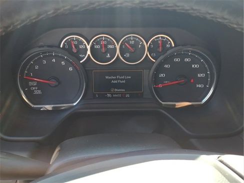 Used 2021 Chevrolet Tahoe Z71 w/ Z71 Signature Package image 17