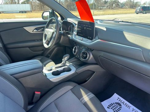 Used 2024 Chevrolet Blazer LT image 13