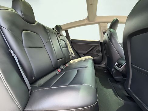 Used 2022 Tesla Model 3 Performance AWD/4WD image 40
