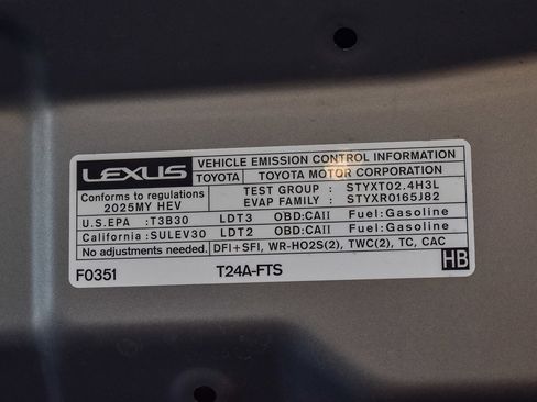 Used 2025 Lexus TX 500h AWD image 29