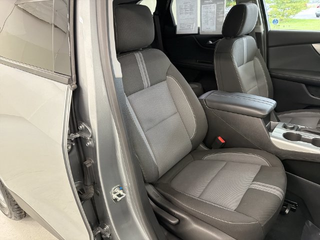 Certified 2025 Chevrolet Blazer LT w/ Convenience Package FWD image 19