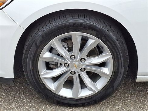 Used 2024 Chevrolet Malibu LT image 29