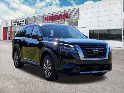 New 2025 Nissan Pathfinder SL