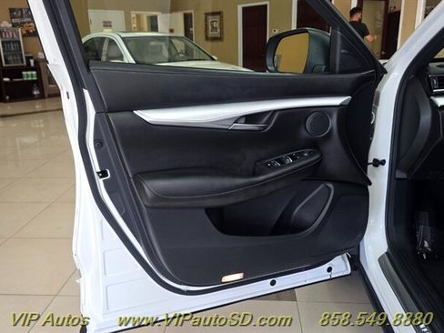 Used 2021 INFINITI QX50 Luxe w/ Appearance Package FWD image 11