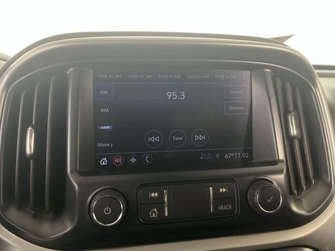 Used 2022 Chevrolet Colorado LT w/ Fleet Safety Package image 18