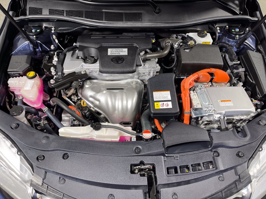 Used 2016 Toyota Camry XLE w/ Moonroof Package FWD image 9