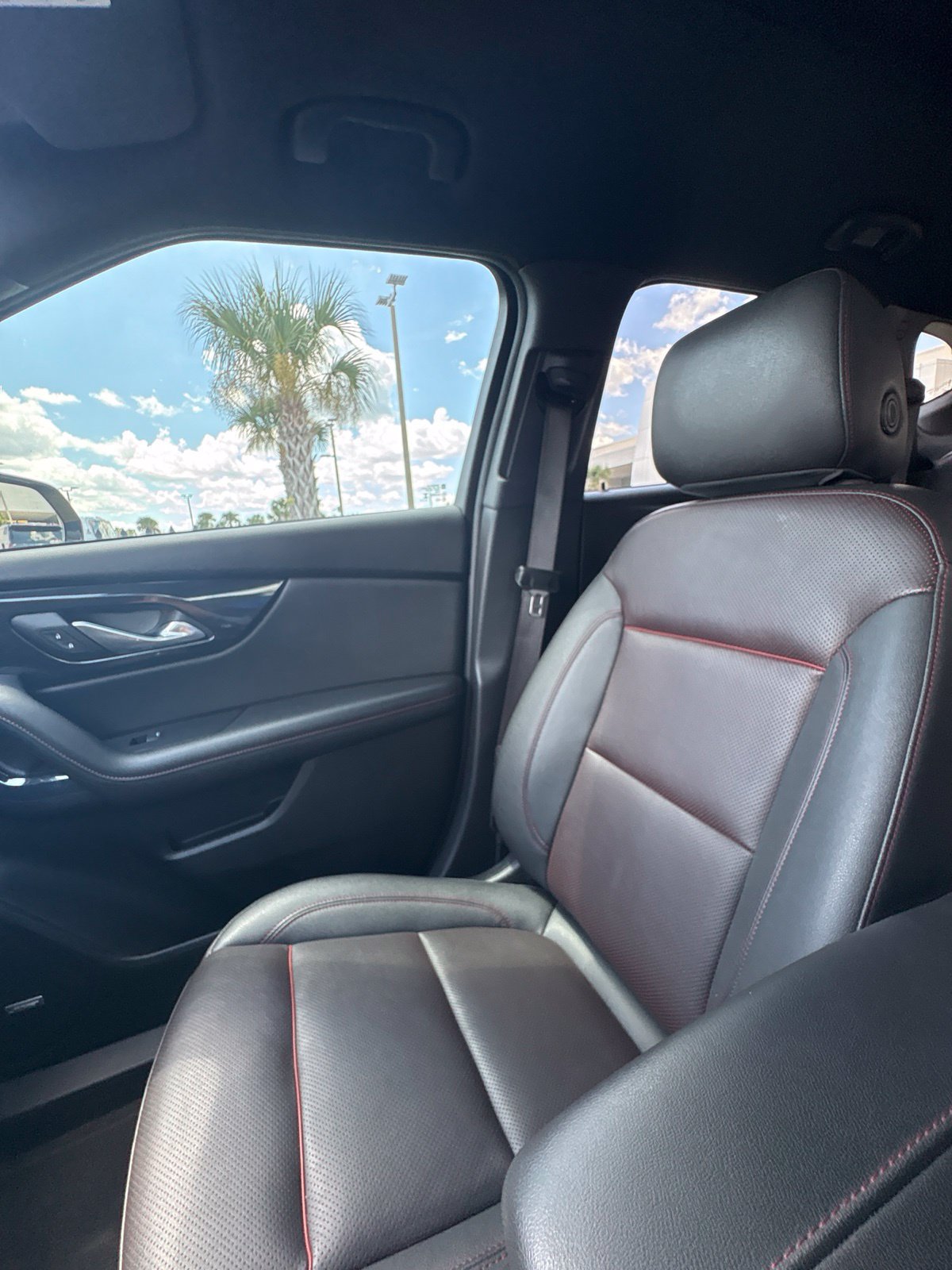 Used 2024 Chevrolet Blazer RS w/ Driver Confidence II Package FWD image 29