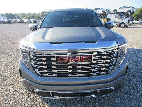 New 2026 GMC Sierra 1500 Denali w/ Denali Reserve Package AWD/4WD image 11