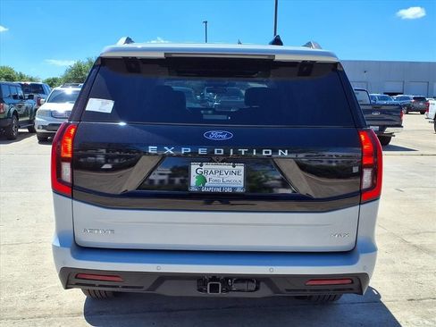 New 2025 Ford Expedition Max Active image 5