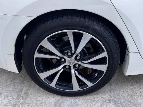 Used 2018 Nissan Maxima 3.5 S image 10