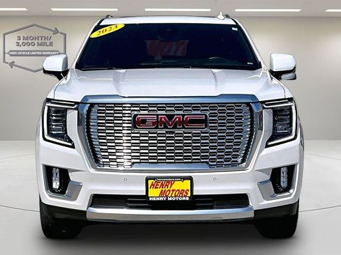 Used 2023 GMC Yukon Denali w/ Denali Reserve Package AWD/4WD image 2