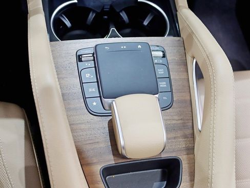 Used 2024 Mercedes-Benz GLE 350 4MATIC image 28