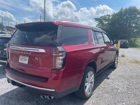 Used 2022 Chevrolet Suburban High Country AWD/4WD image 4