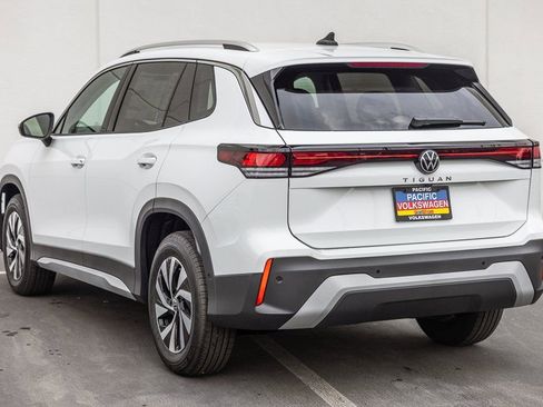 New 2026 Volkswagen Tiguan S FWD image 3