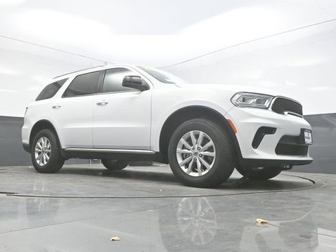Used 2024 Dodge Durango SXT image 17