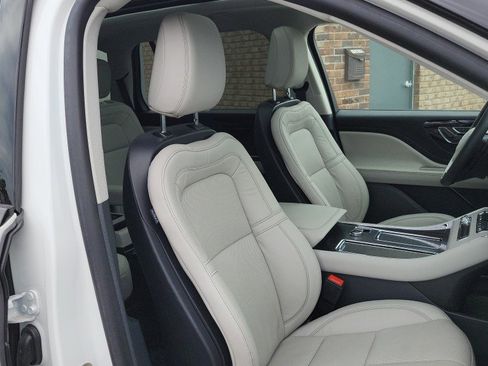 Used 2025 Lincoln Aviator Reserve w/ Jet Appearance Package AWD/4WD image 19