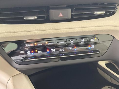 Used 2022 Buick Envision Avenir w/ Technology Package II FWD image 15