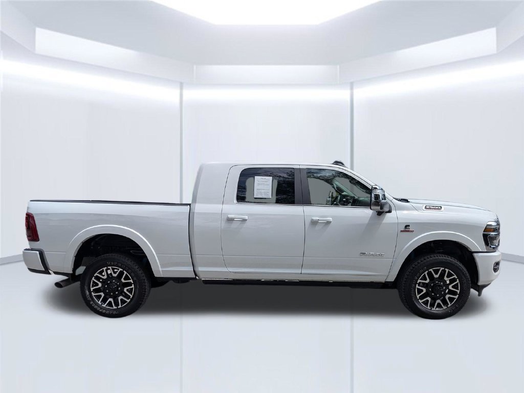 Used 2026 RAM 2500 Limited AWD/4WD image 8