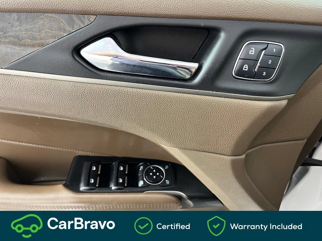 Used 2018 Lincoln MKC Reserve w/ Lincoln MKC Climate Package AWD/4WD image 20