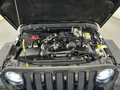 Used 2023 Jeep Wrangler Unlimited Sport AWD/4WD image 23