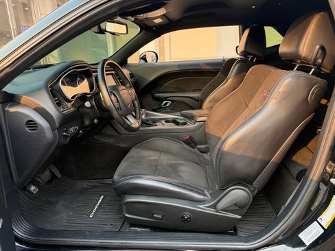 Used 2015 Dodge Challenger R/T Plus RWD image 14