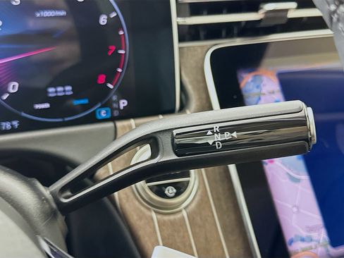 Used 2025 Mercedes-Benz E 350 Sedan image 18