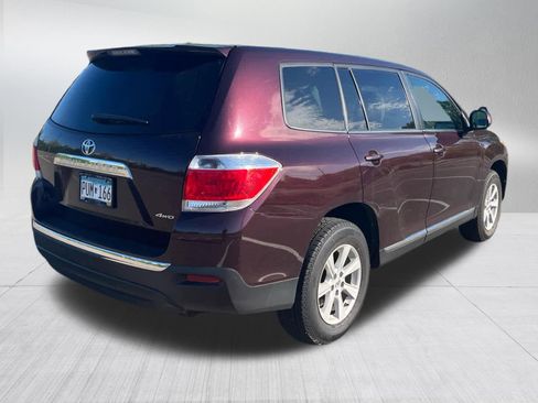 Used 2012 Toyota Highlander 4WD w/ Tow Pkg image 6