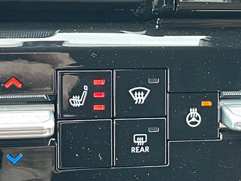 New 2025 Nissan Armada SL w/ Convenience Package image 35