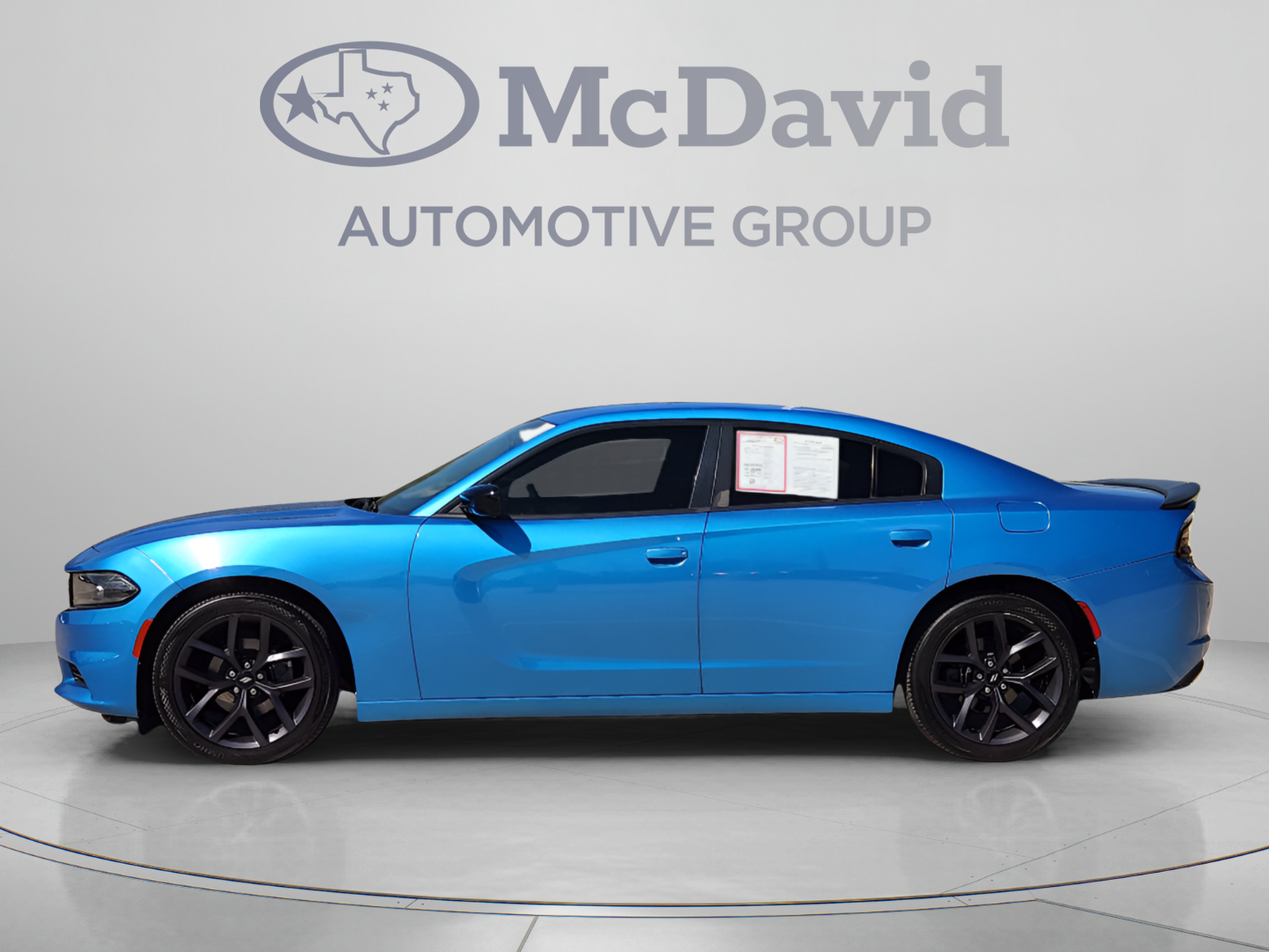 Used 2019 Dodge Charger SXT w/ Plus Group RWD image 2