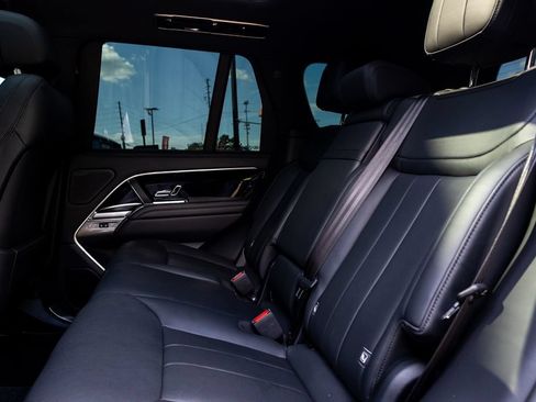 Used 2024 Land Rover Range Rover SE AWD/4WD image 41